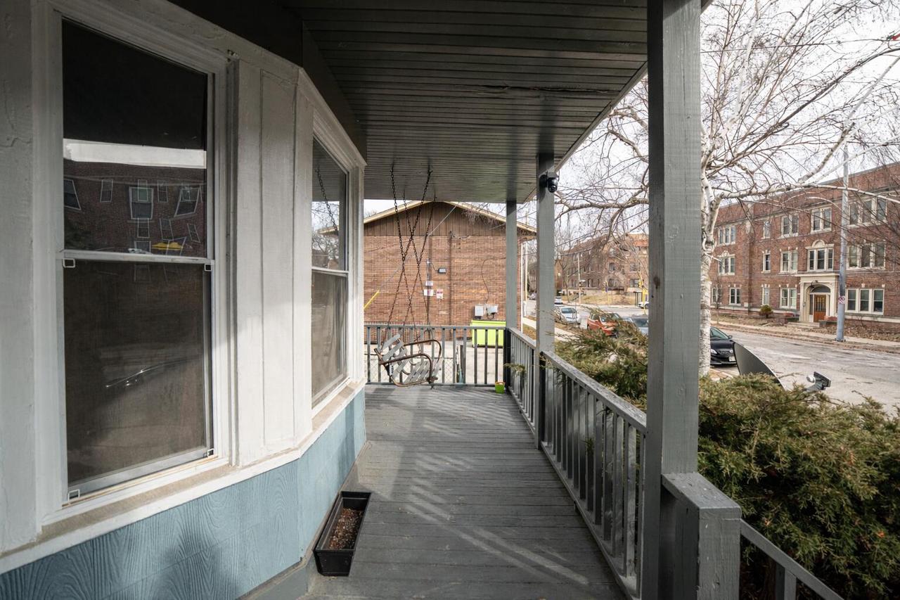 1712 East Park PLACE 1714