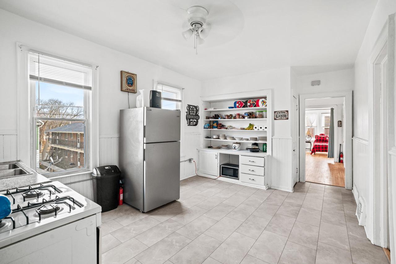 1712 East Park PLACE 1714