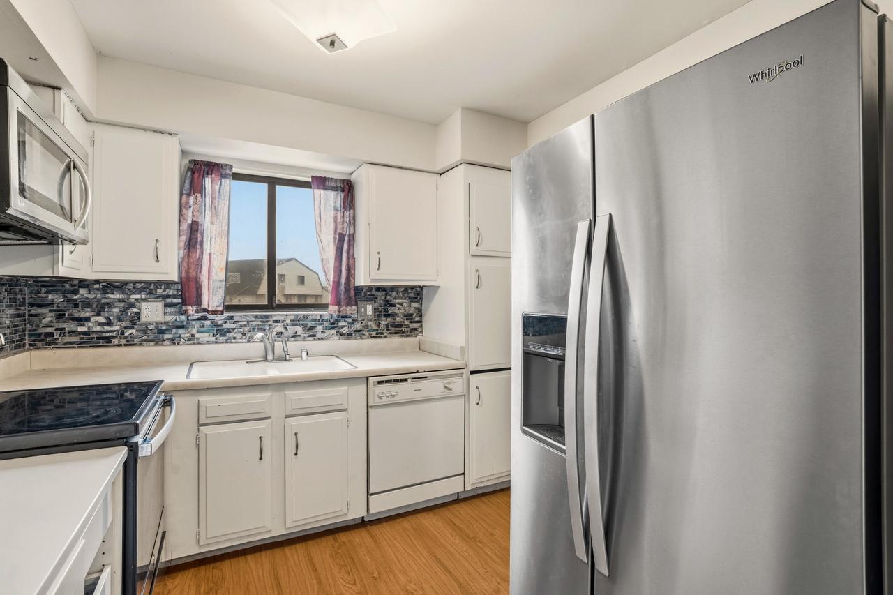 8657 North 72nd STREET