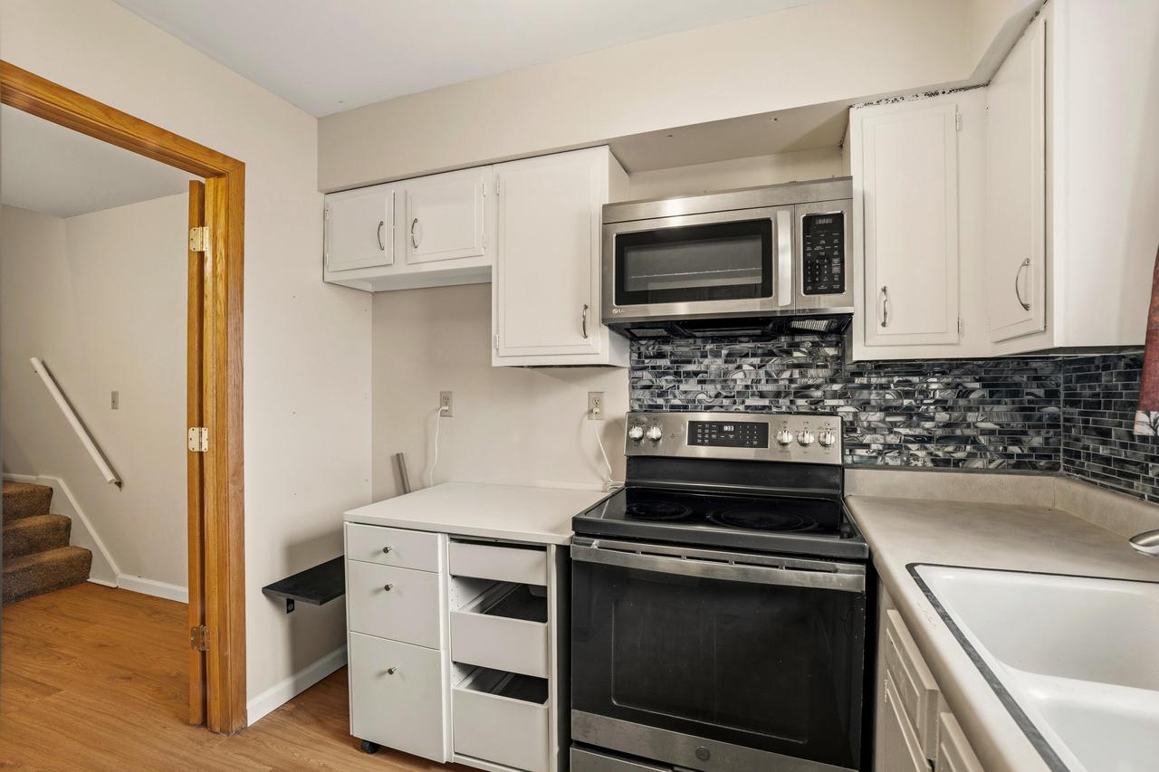 8657 North 72nd STREET