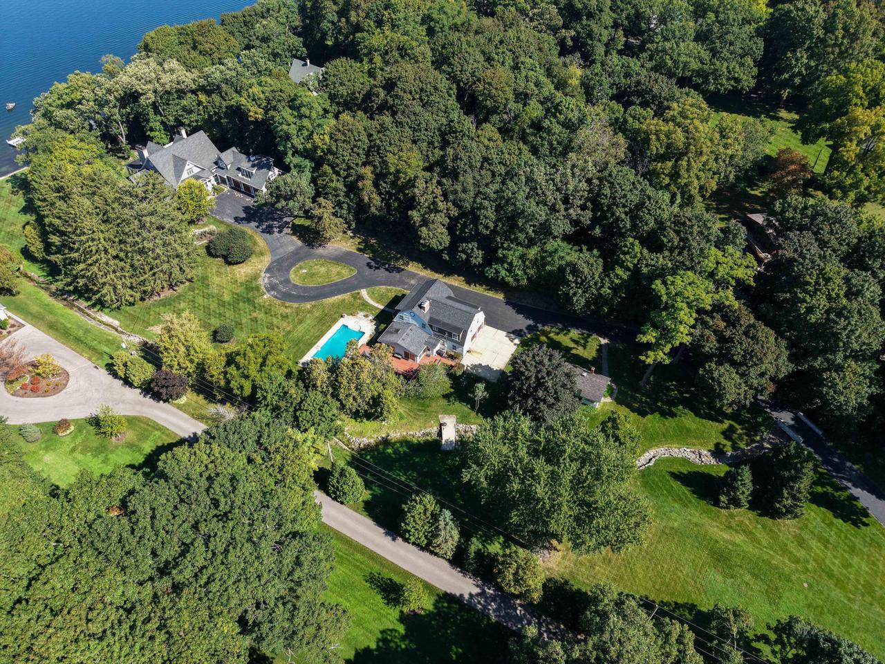 3441 South Shore DRIVE