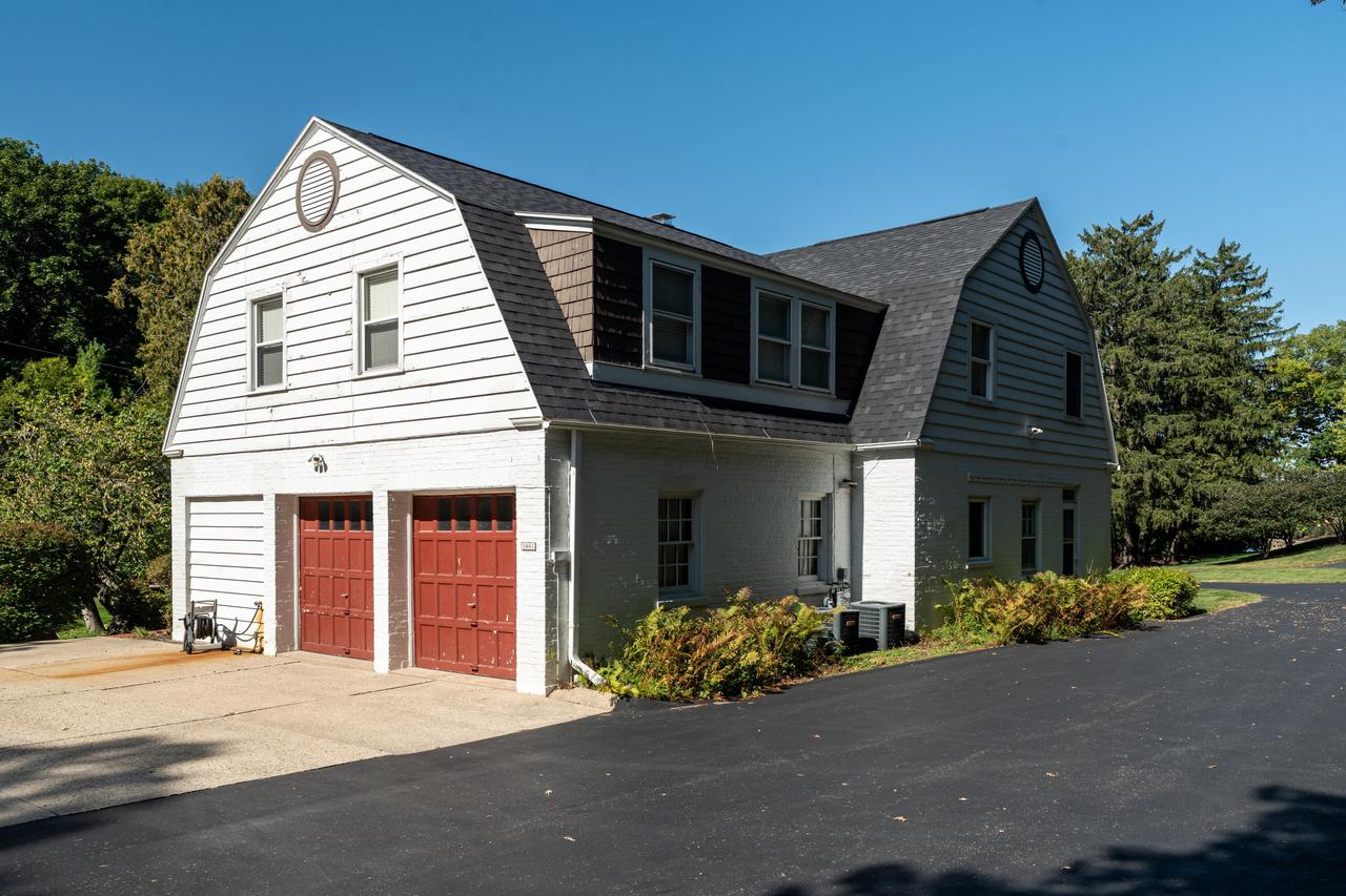 3441 South Shore DRIVE