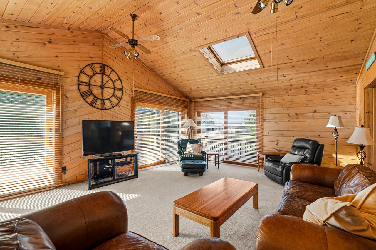 3441 South Shore DRIVE