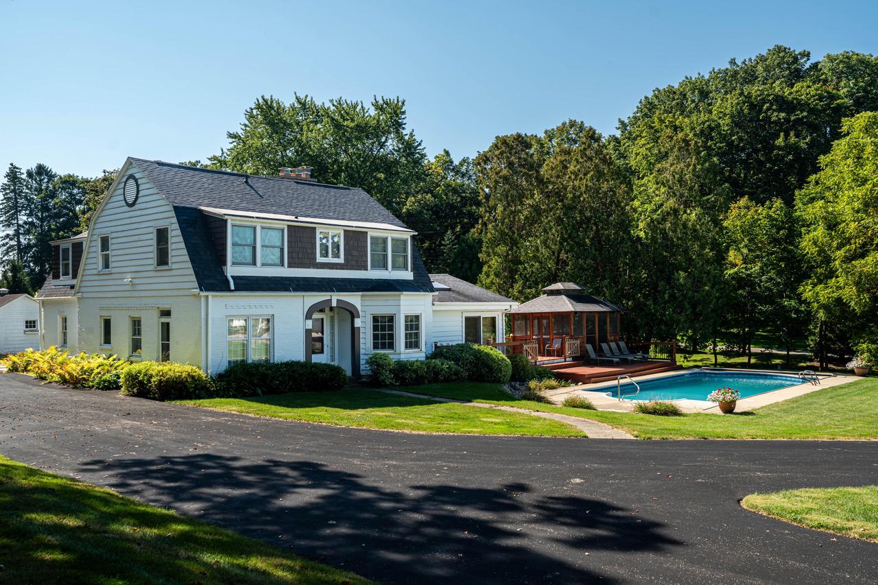 3441 South Shore DRIVE