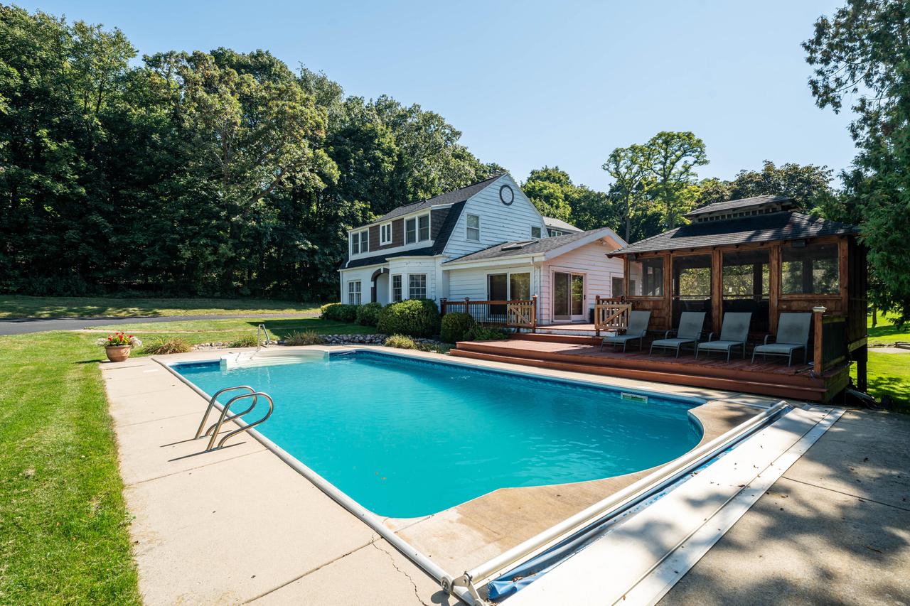 3441 South Shore DRIVE