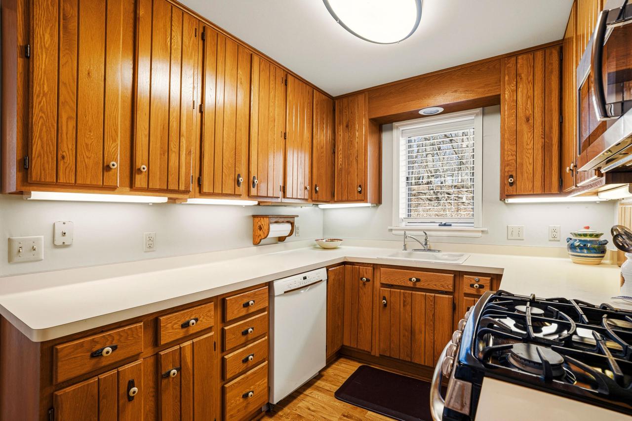 3441 South Shore DRIVE