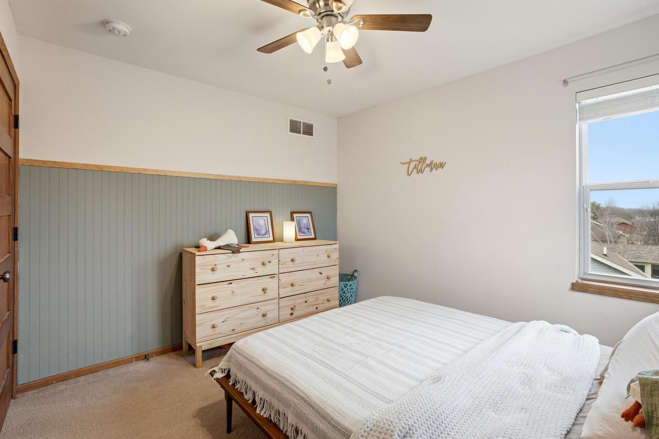 305 Skyland WAY