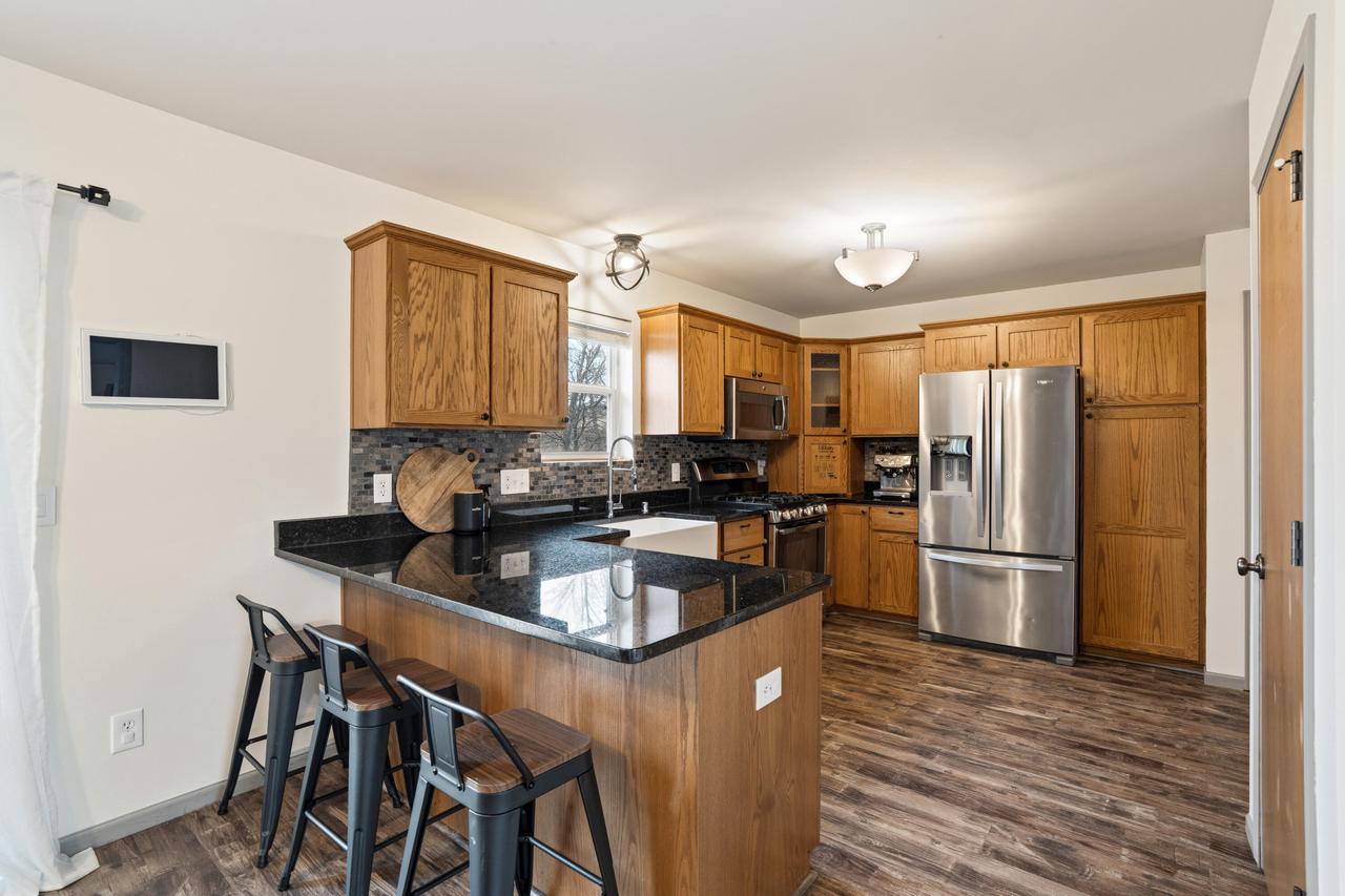 305 Skyland WAY