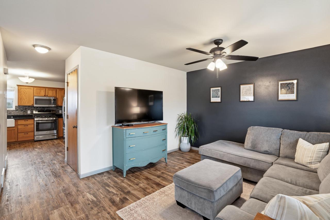 305 Skyland WAY