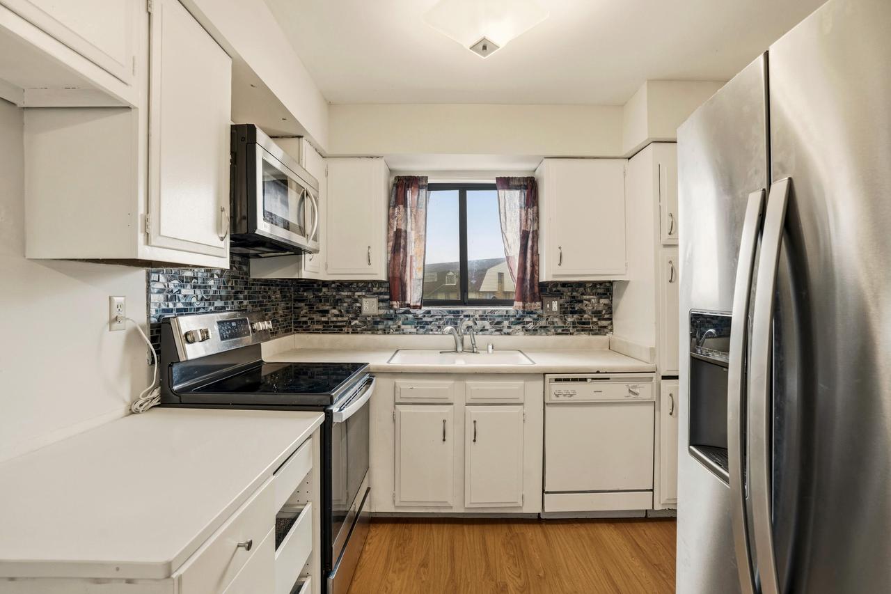 8657 North 72nd STREET