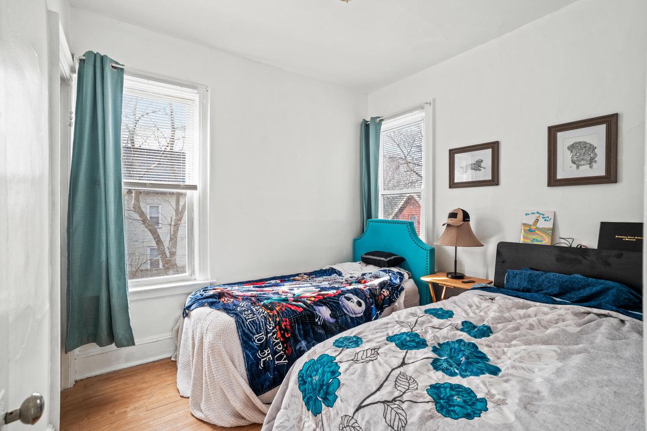 1712 East Park PLACE 1714