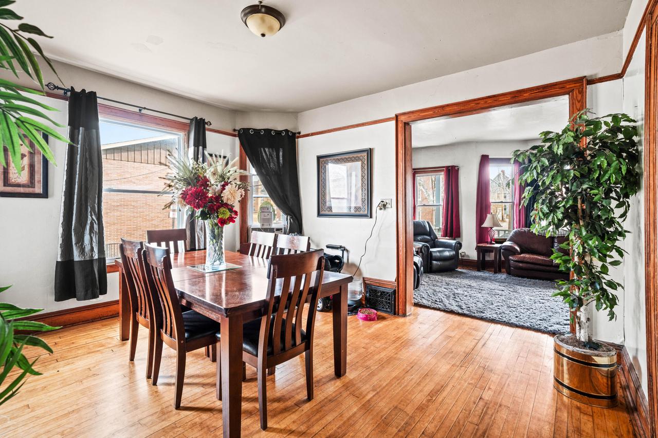 1712 East Park PLACE 1714