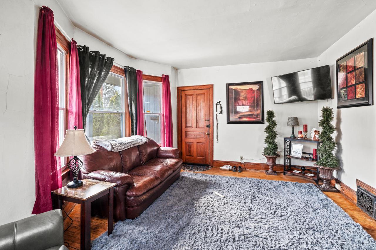 1712 East Park PLACE 1714