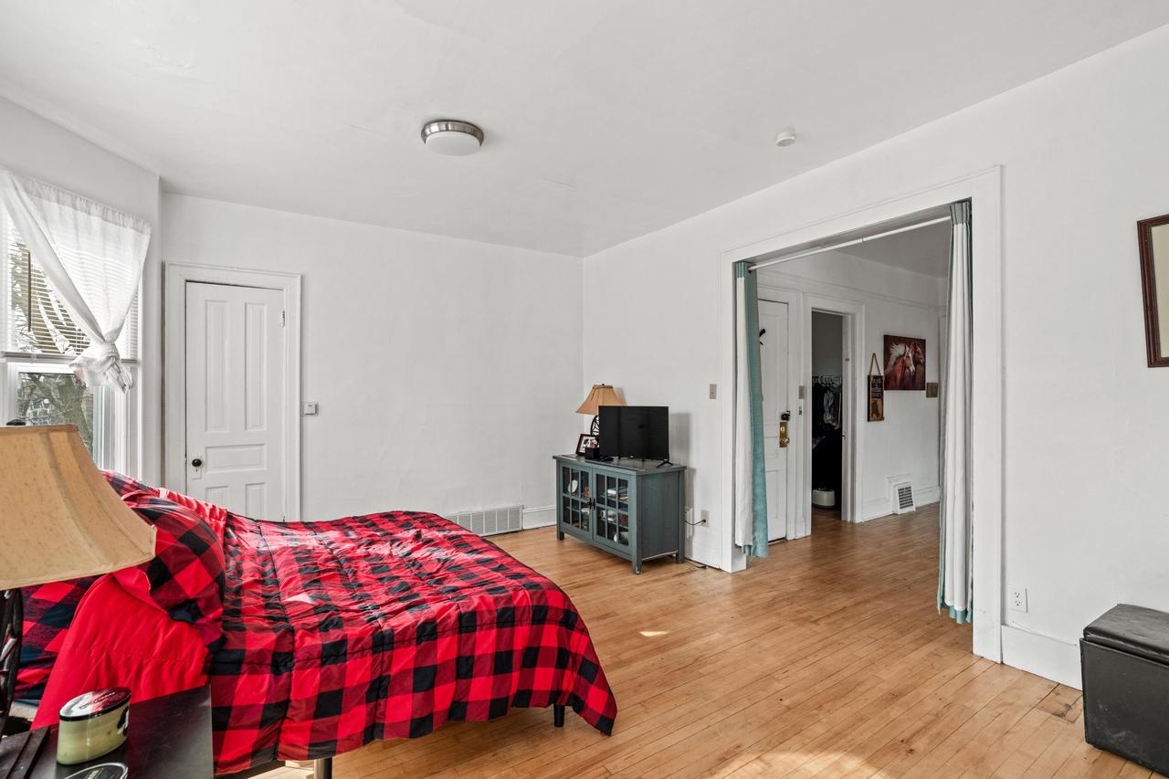 1712 East Park PLACE 1714