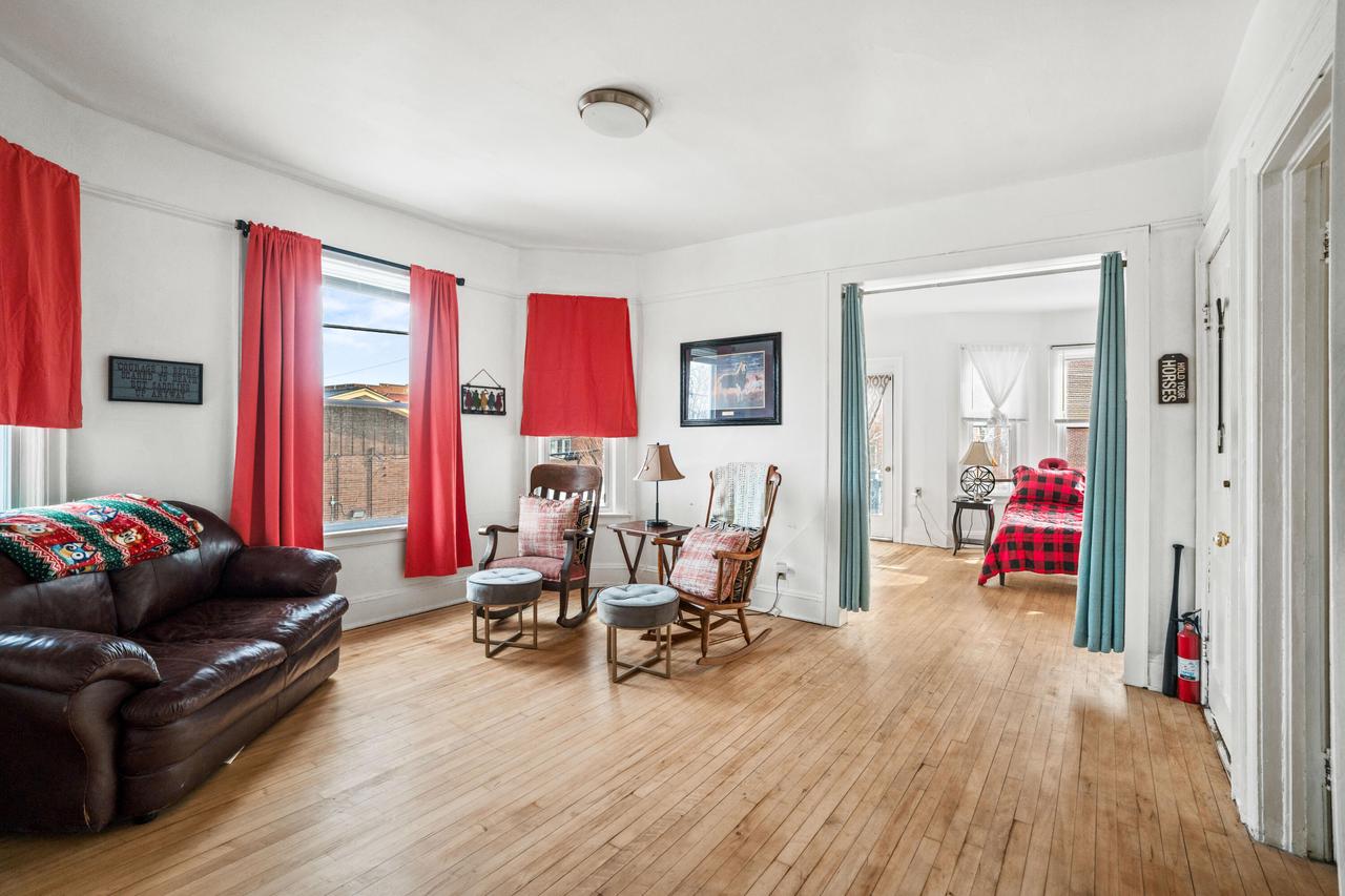 1712 East Park PLACE 1714