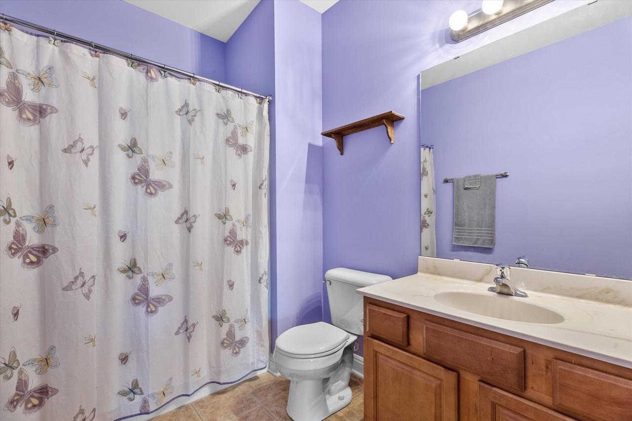 W205N16507 Cranberry Creek LANE