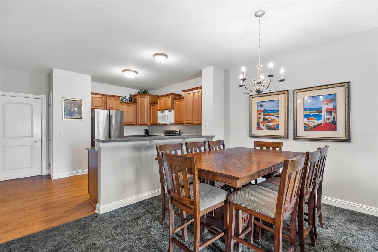 W205N16507 Cranberry Creek LANE