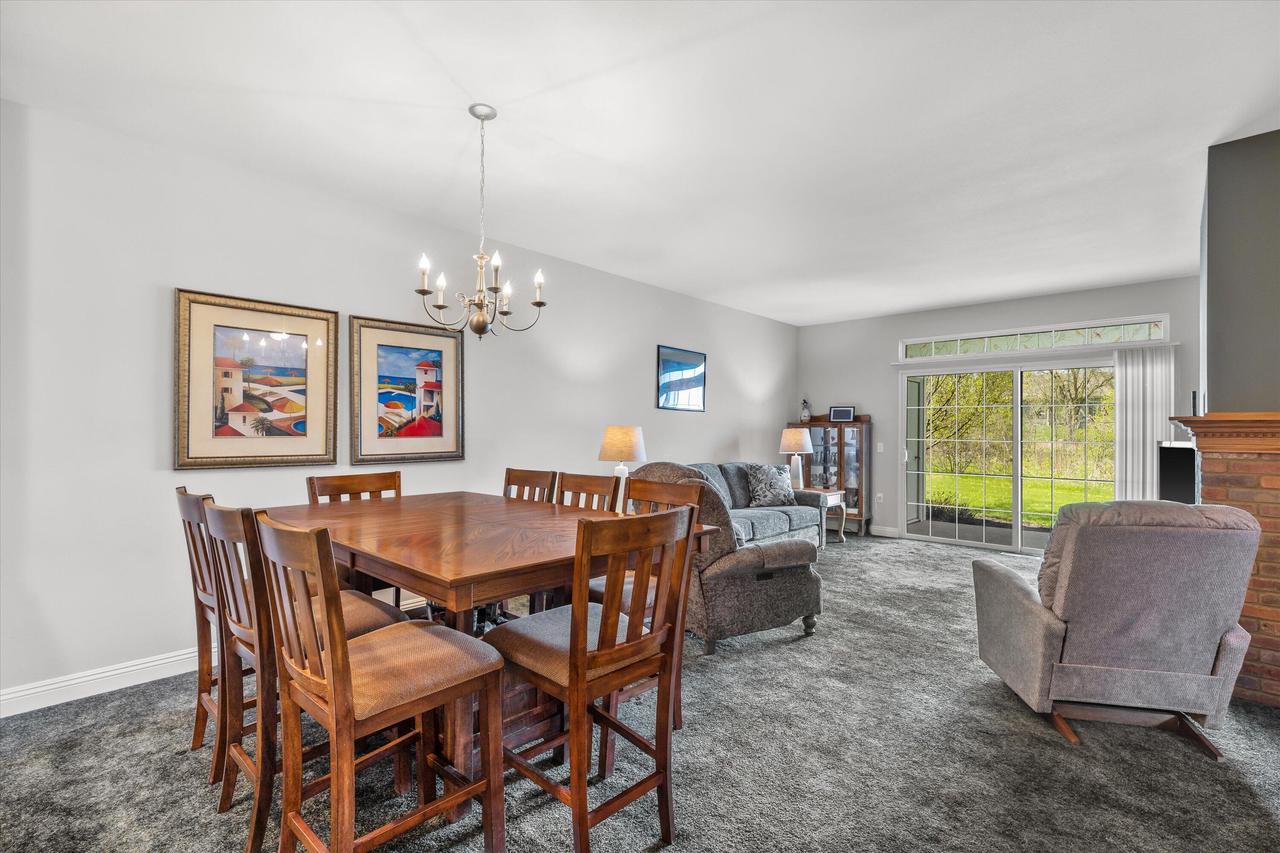 W205N16507 Cranberry Creek LANE