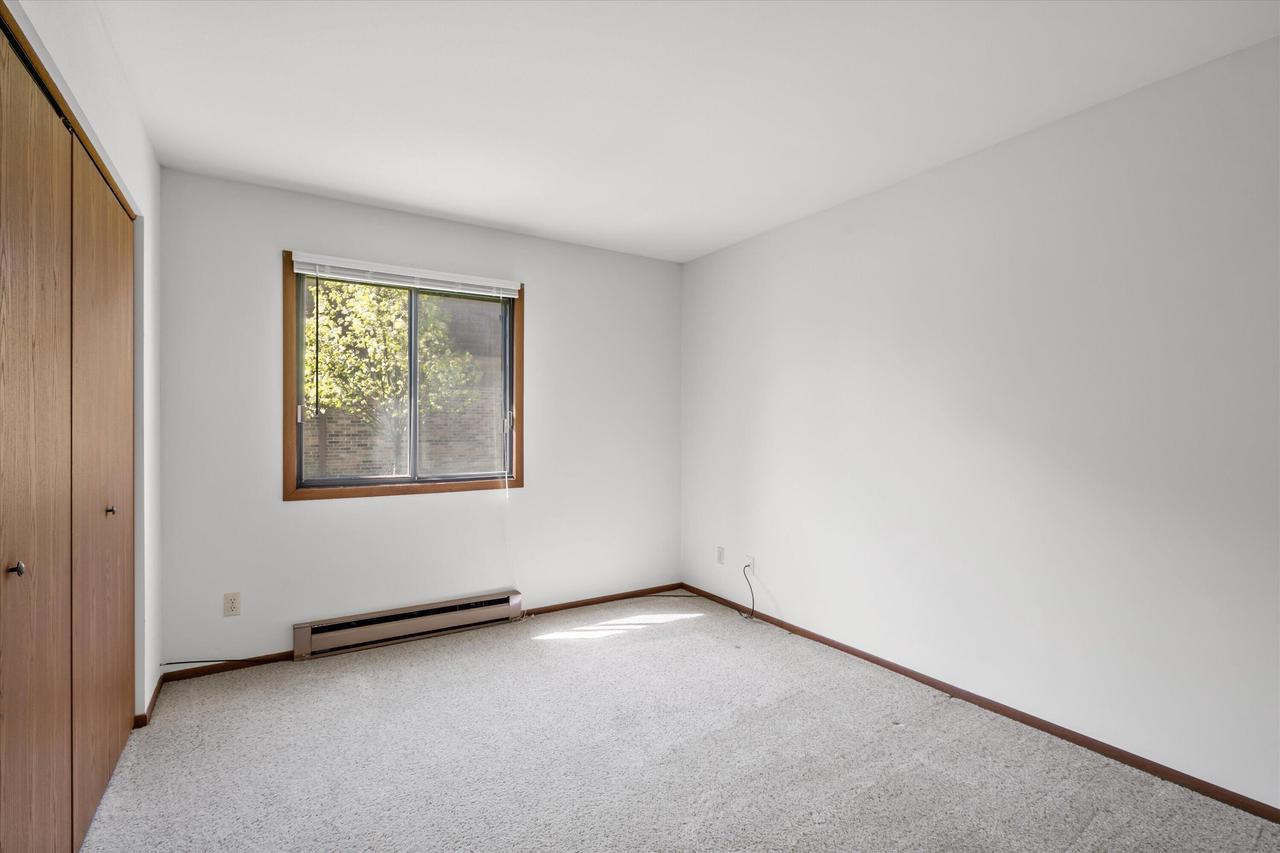 1135 Marcia AVENUE 105