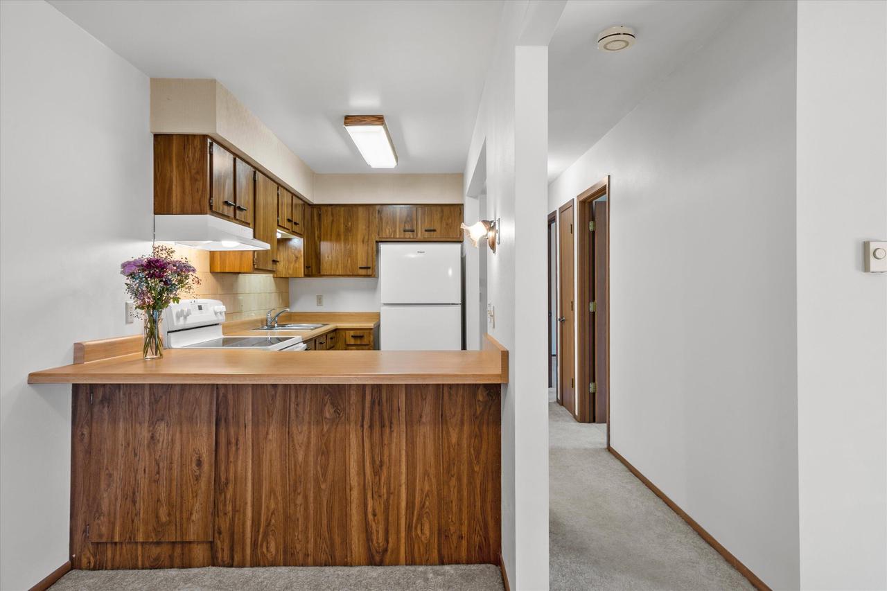 1135 Marcia AVENUE 105