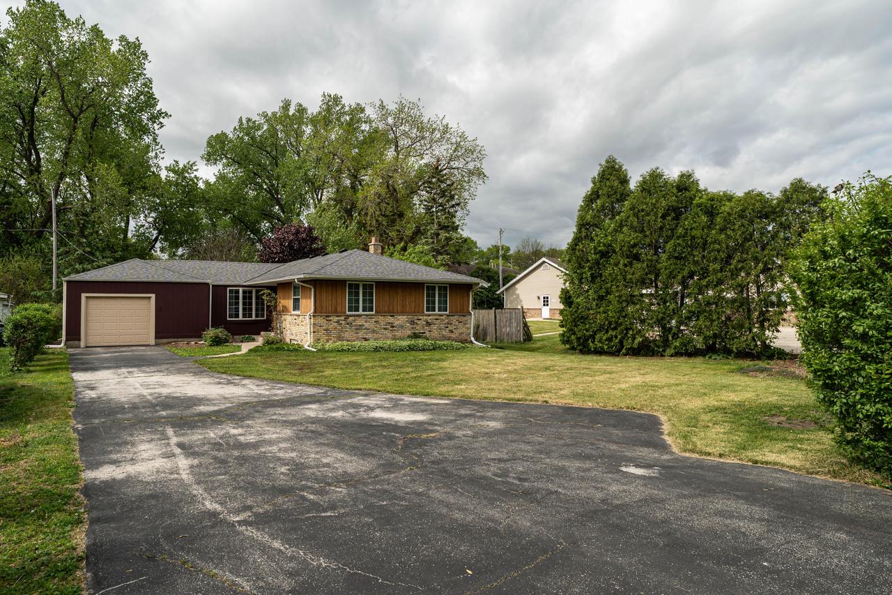 1711 W Mill ROAD