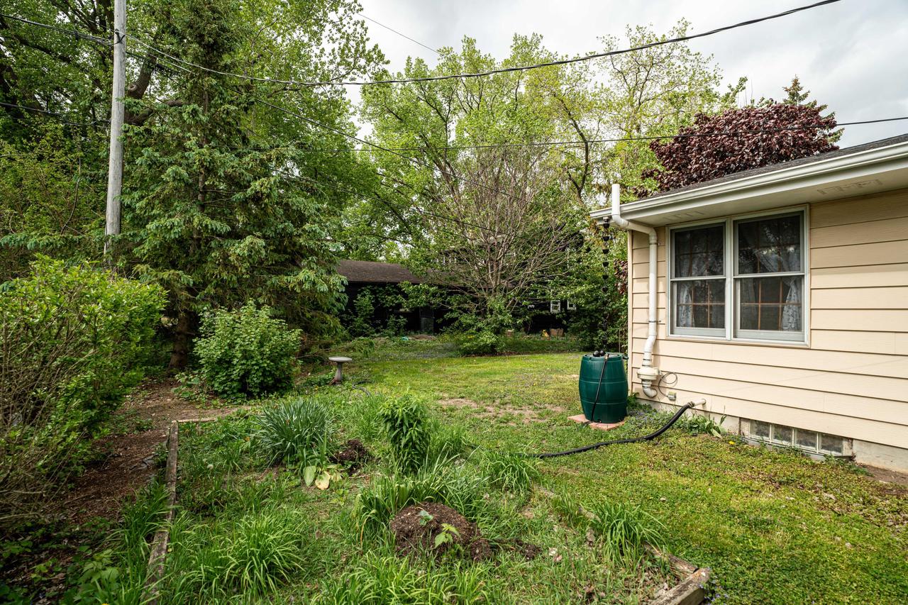 1711 W Mill ROAD