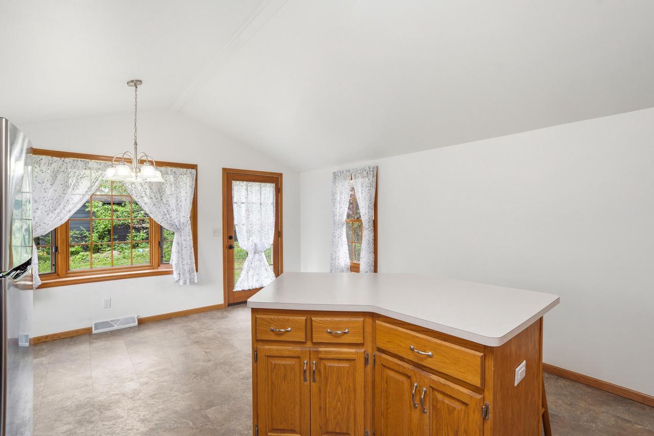 1711 W Mill ROAD