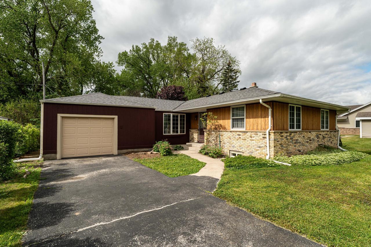 1711 W Mill ROAD