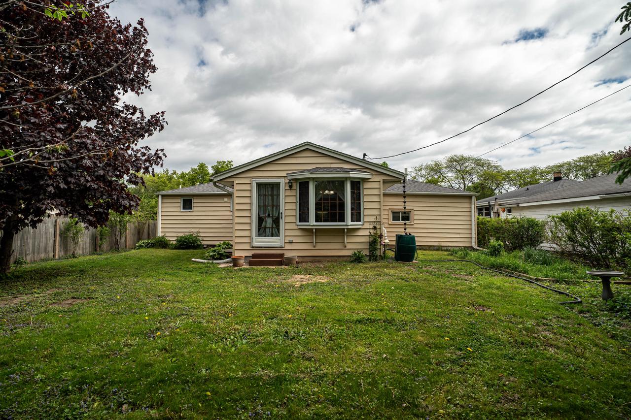 1711 W Mill ROAD