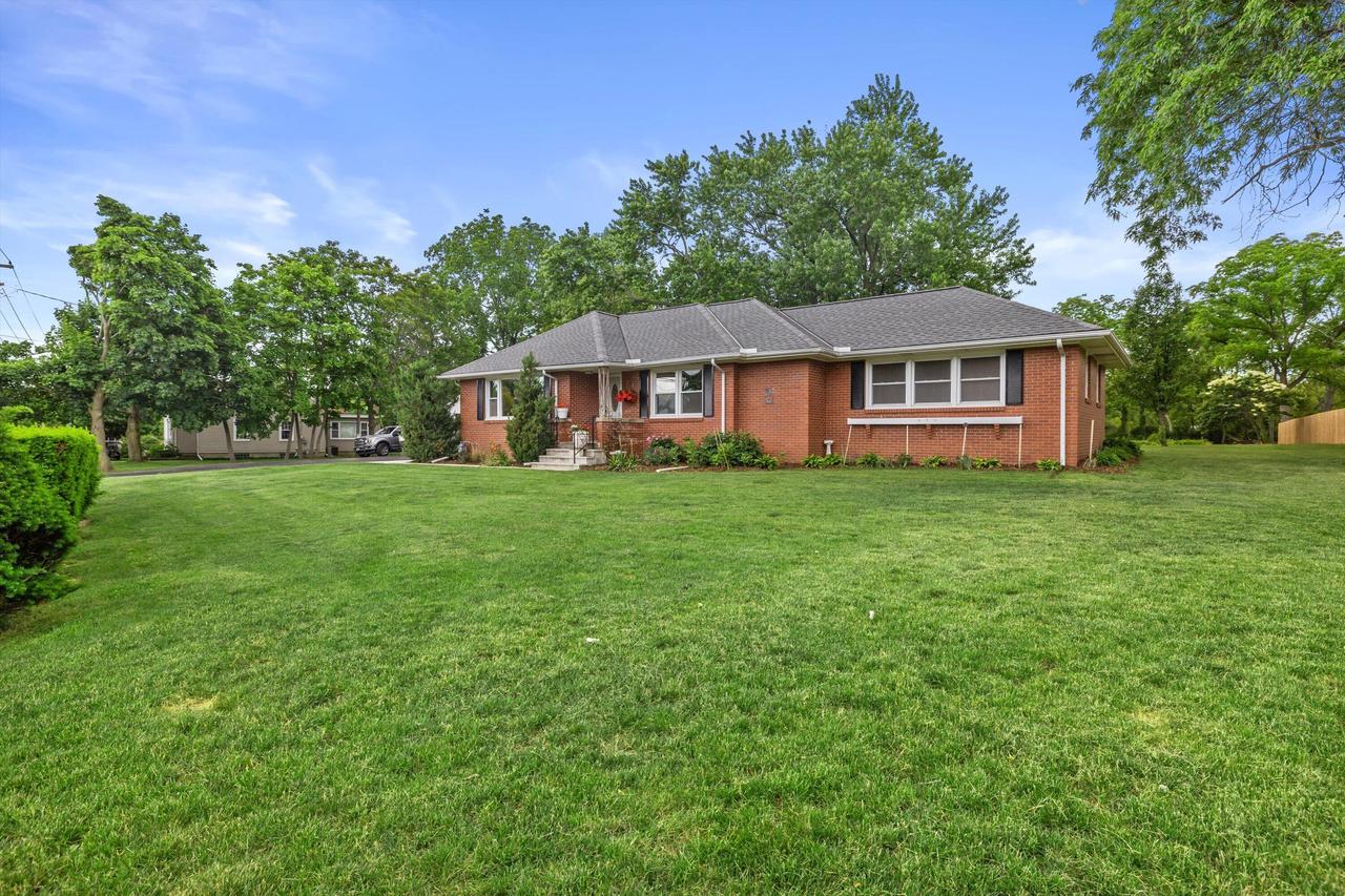 3820 Meachem ROAD
