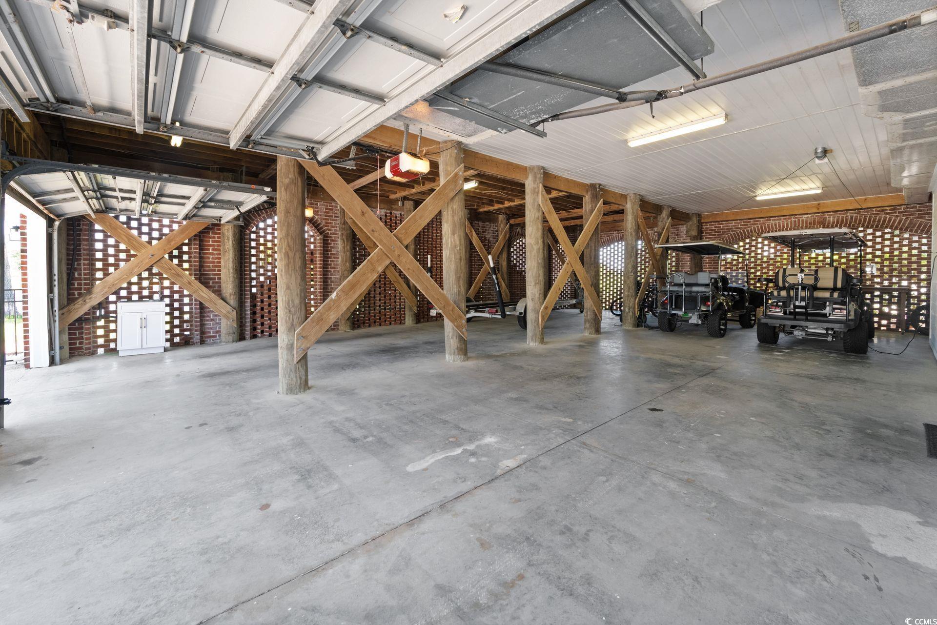 2925 Luvan Blvd.