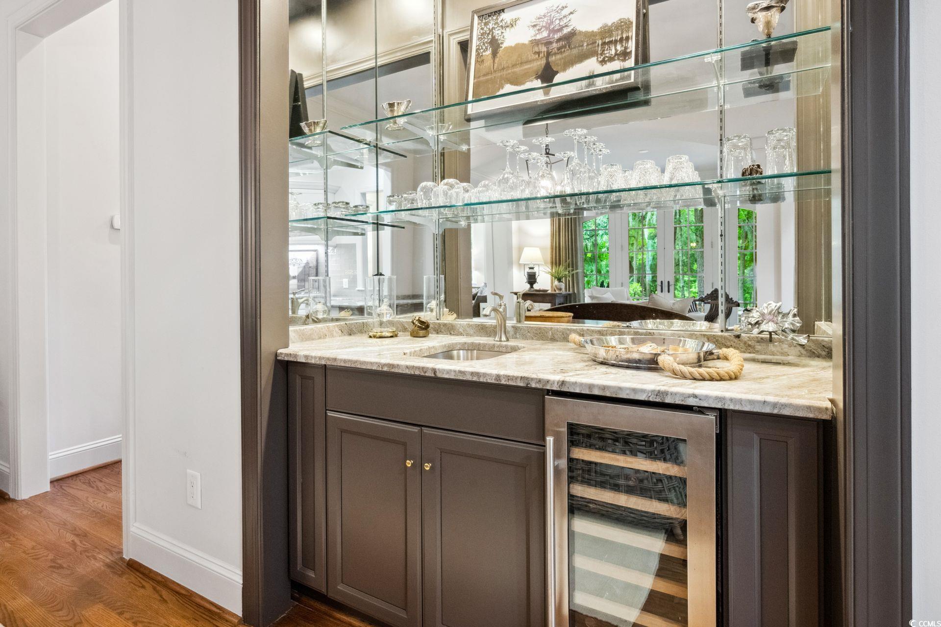 138 Colony Club Dr. Unit: 1-B