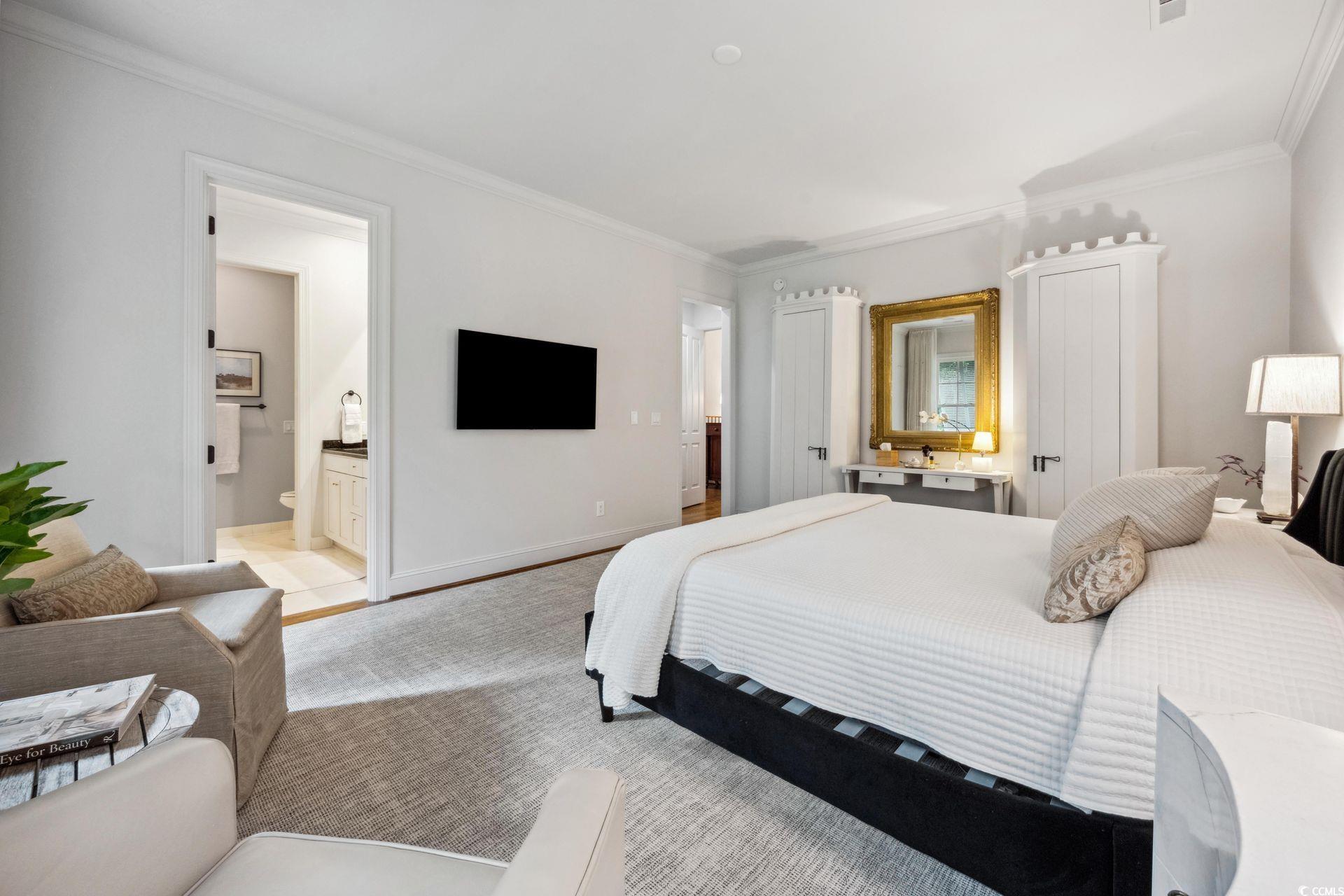 138 Colony Club Dr. Unit: 1-B