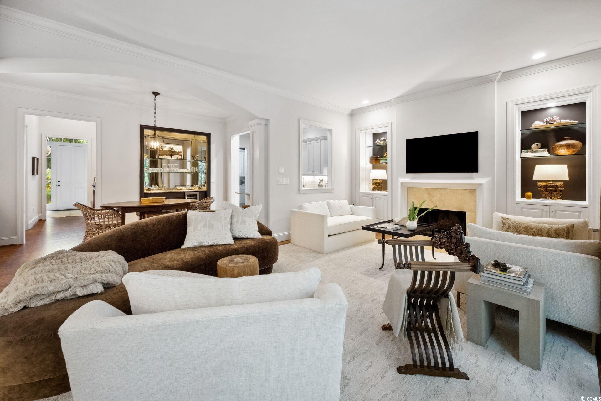 138 Colony Club Dr. Unit: 1-B