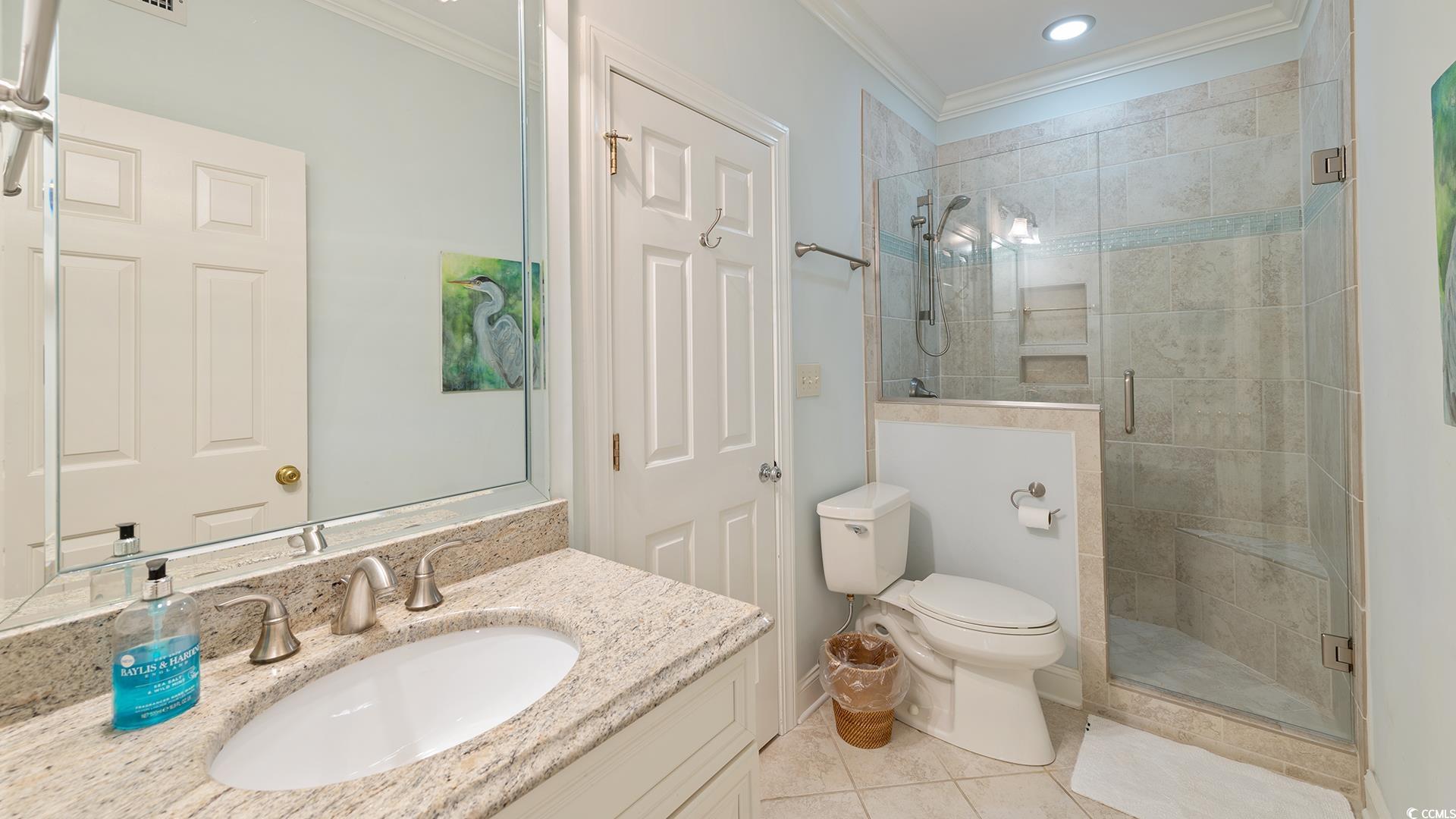 214 Collins Meadow Dr. Unit: 04