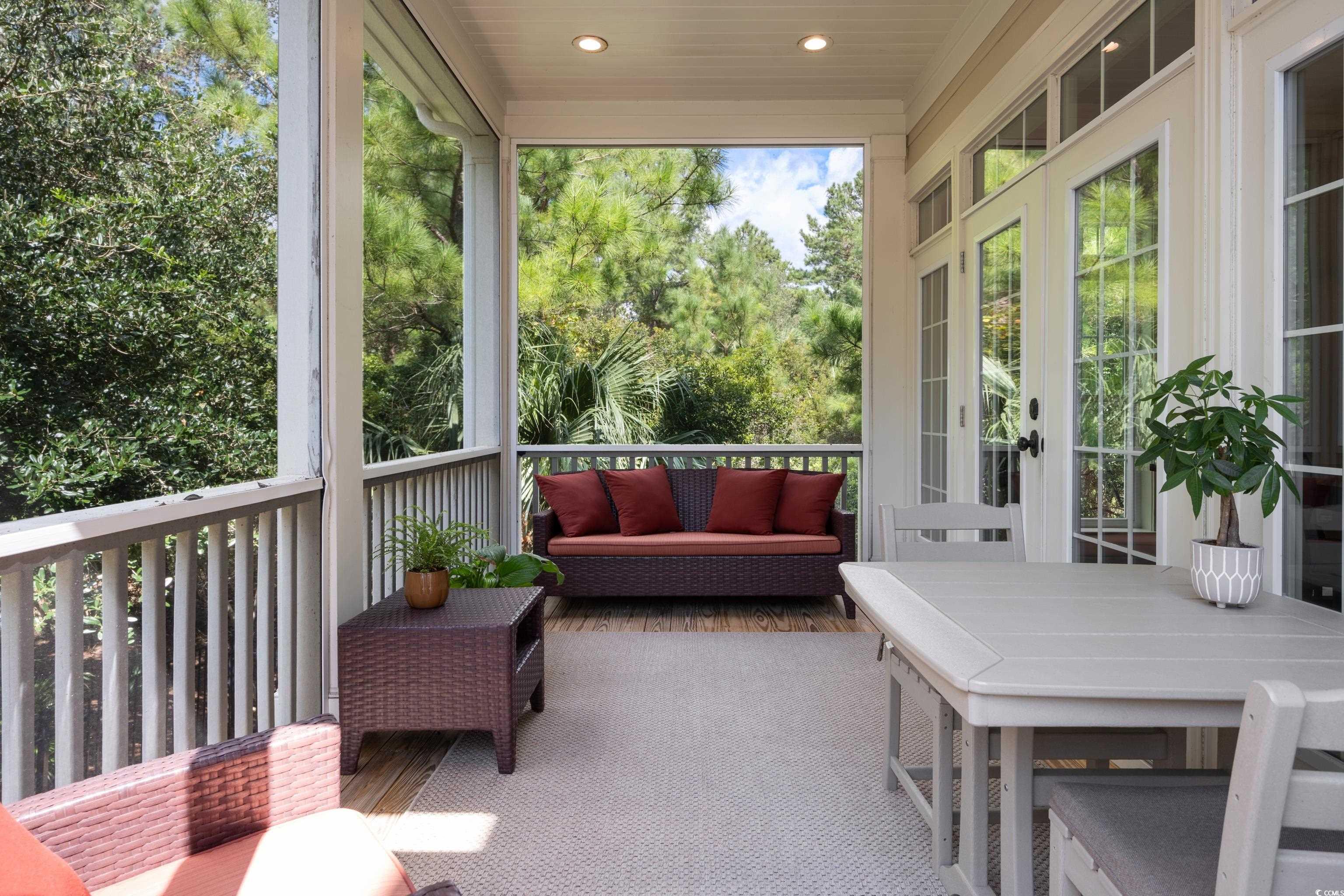203 Whiting Ln.