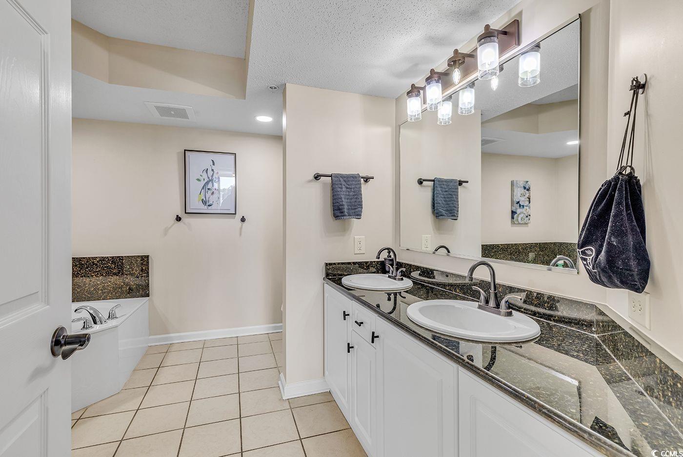 2151 Bridge View Ct. Unit: 2-202