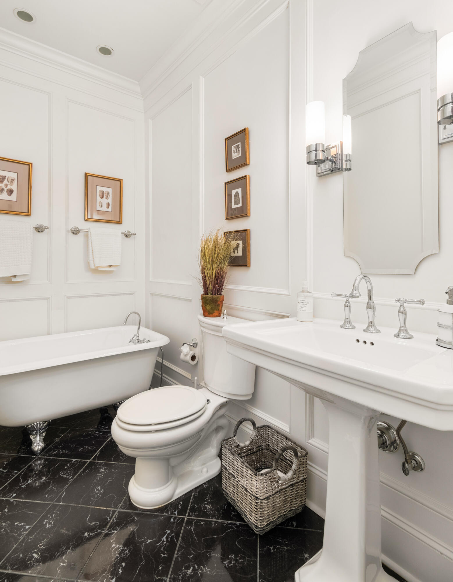 1142 Barfield Street