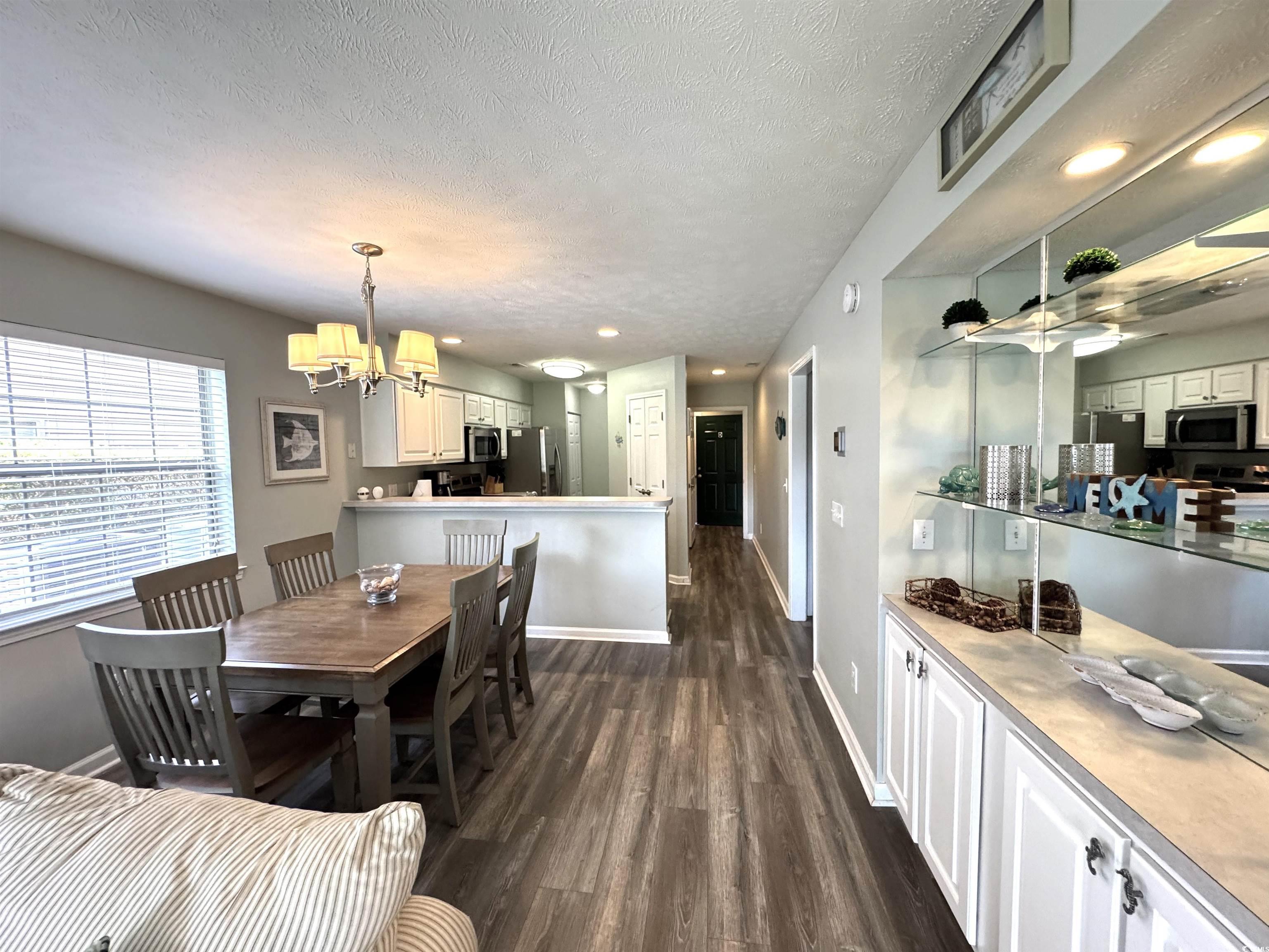 524 Pinehurst Ln. Unit: 19D