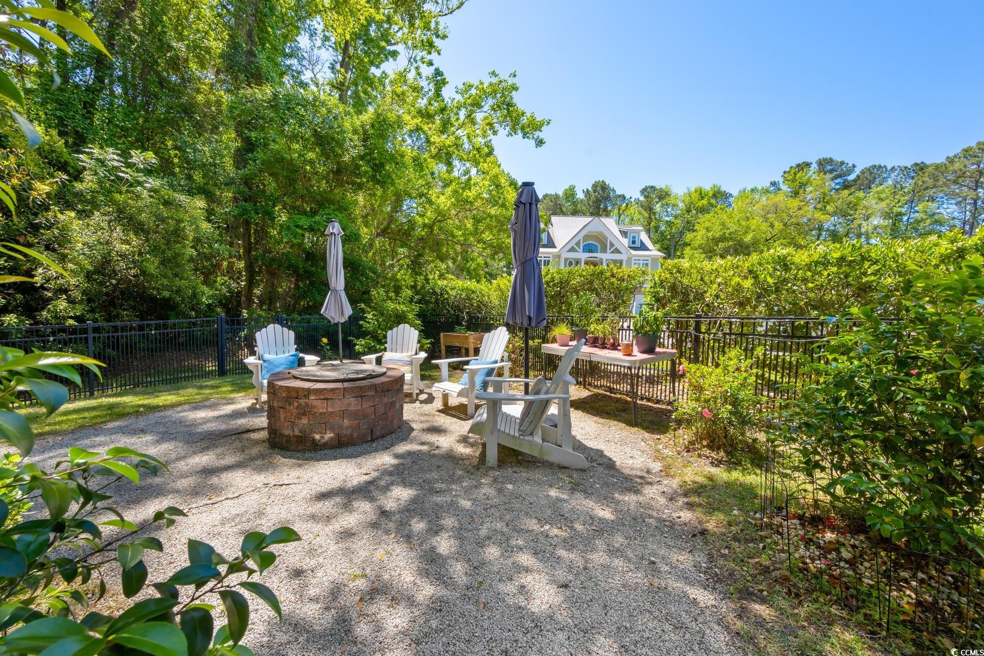 77 Streater Ln.