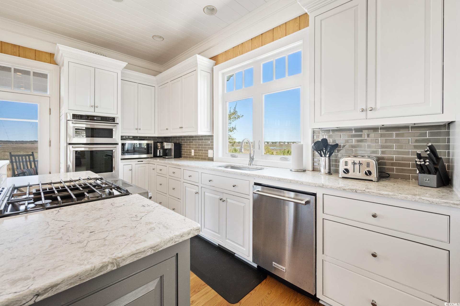 694 Dune Oaks Dr.