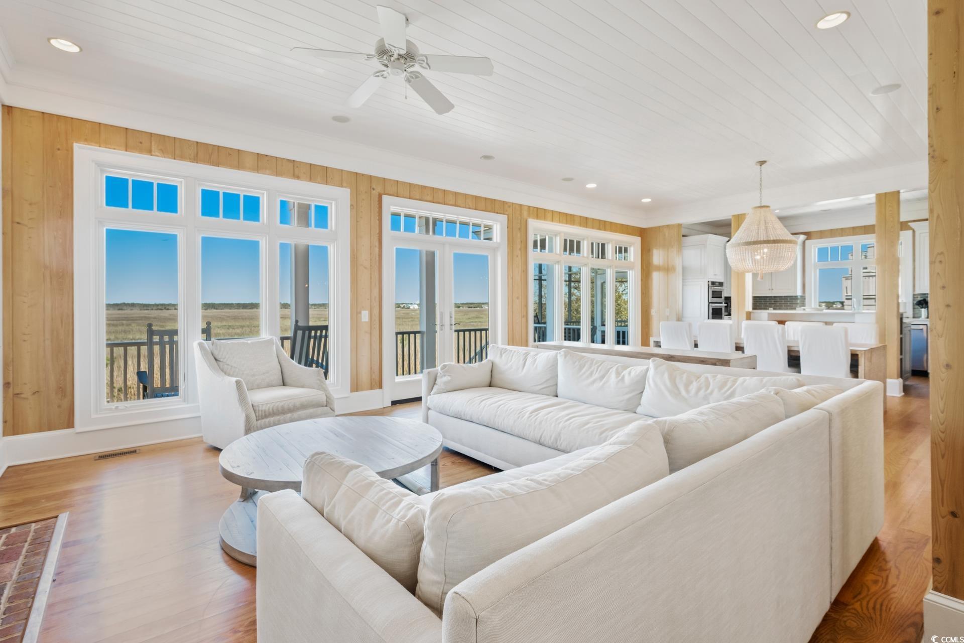 694 Dune Oaks Dr.