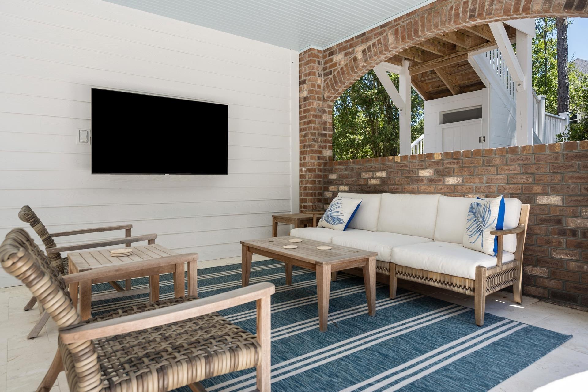 718 Collins Meadow Dr.