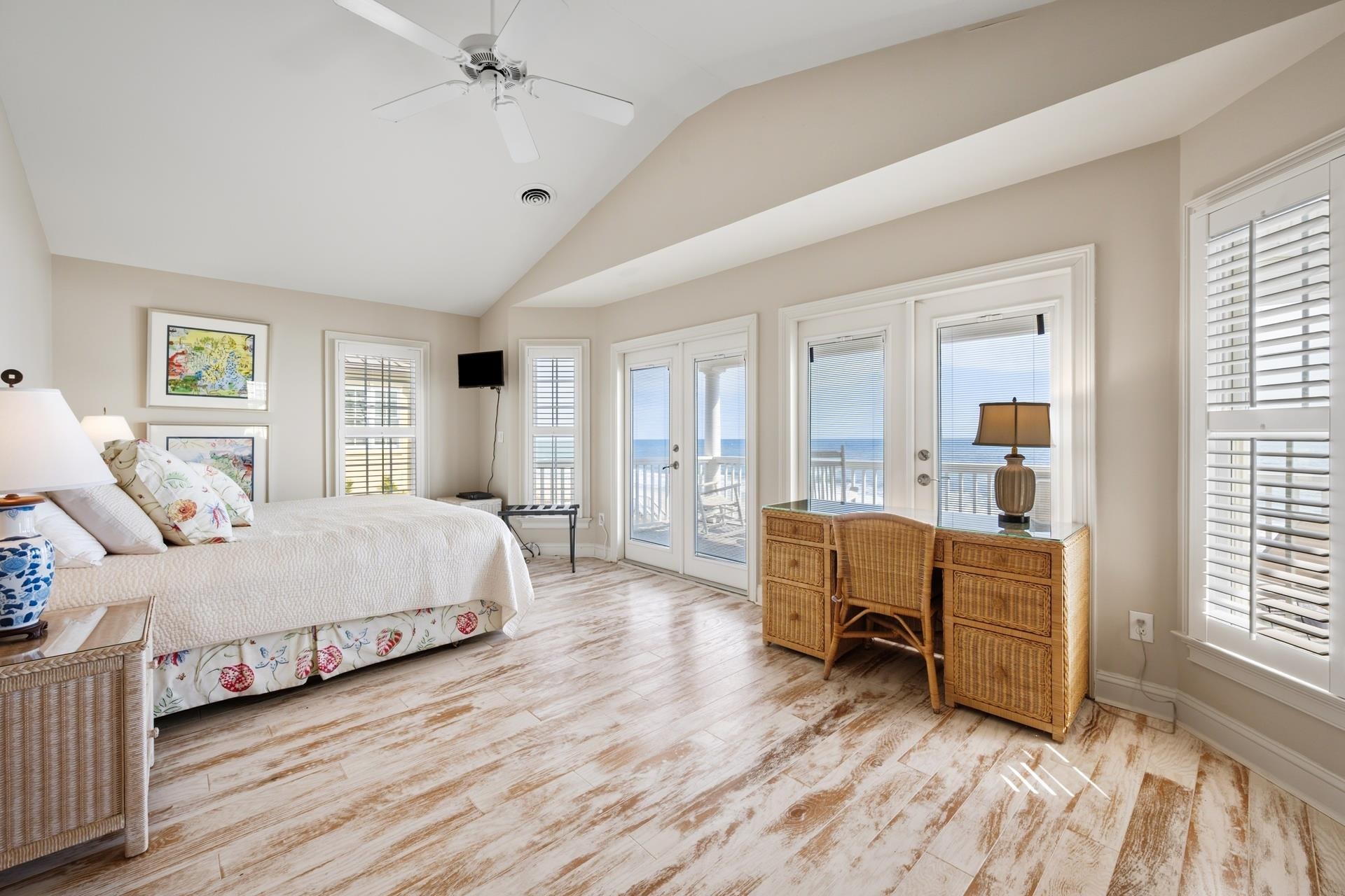 324 Sea Oats Circle