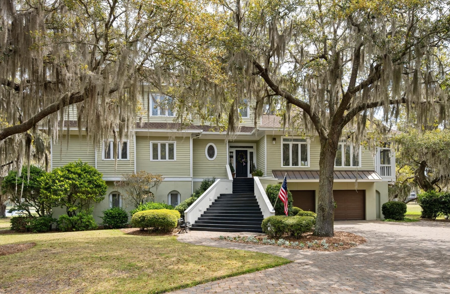 110 Swan Point Trail
