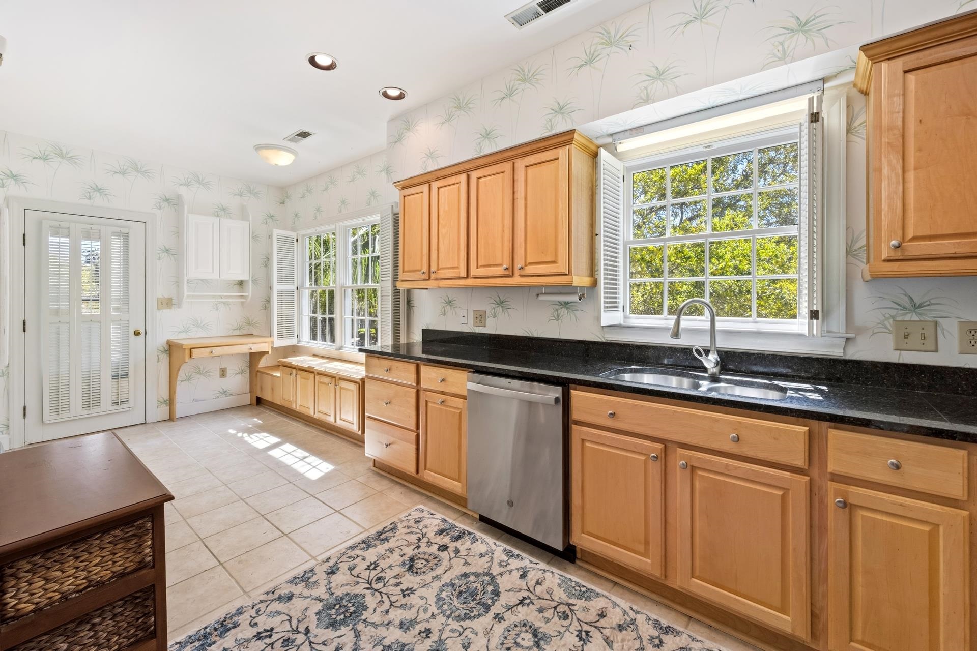 80 Collins Meadow Dr. Unit: 18