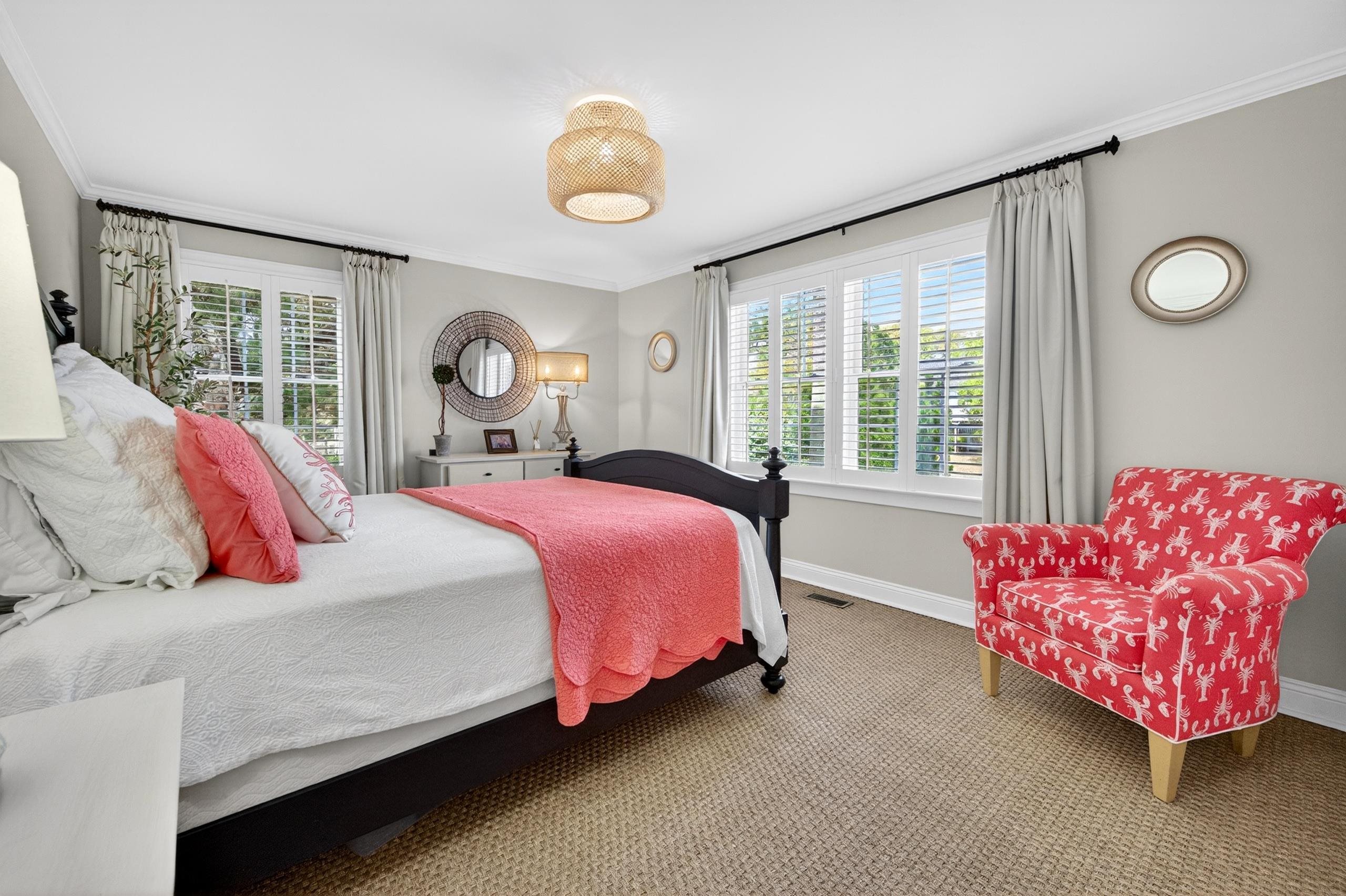 60 Seawind Ct.