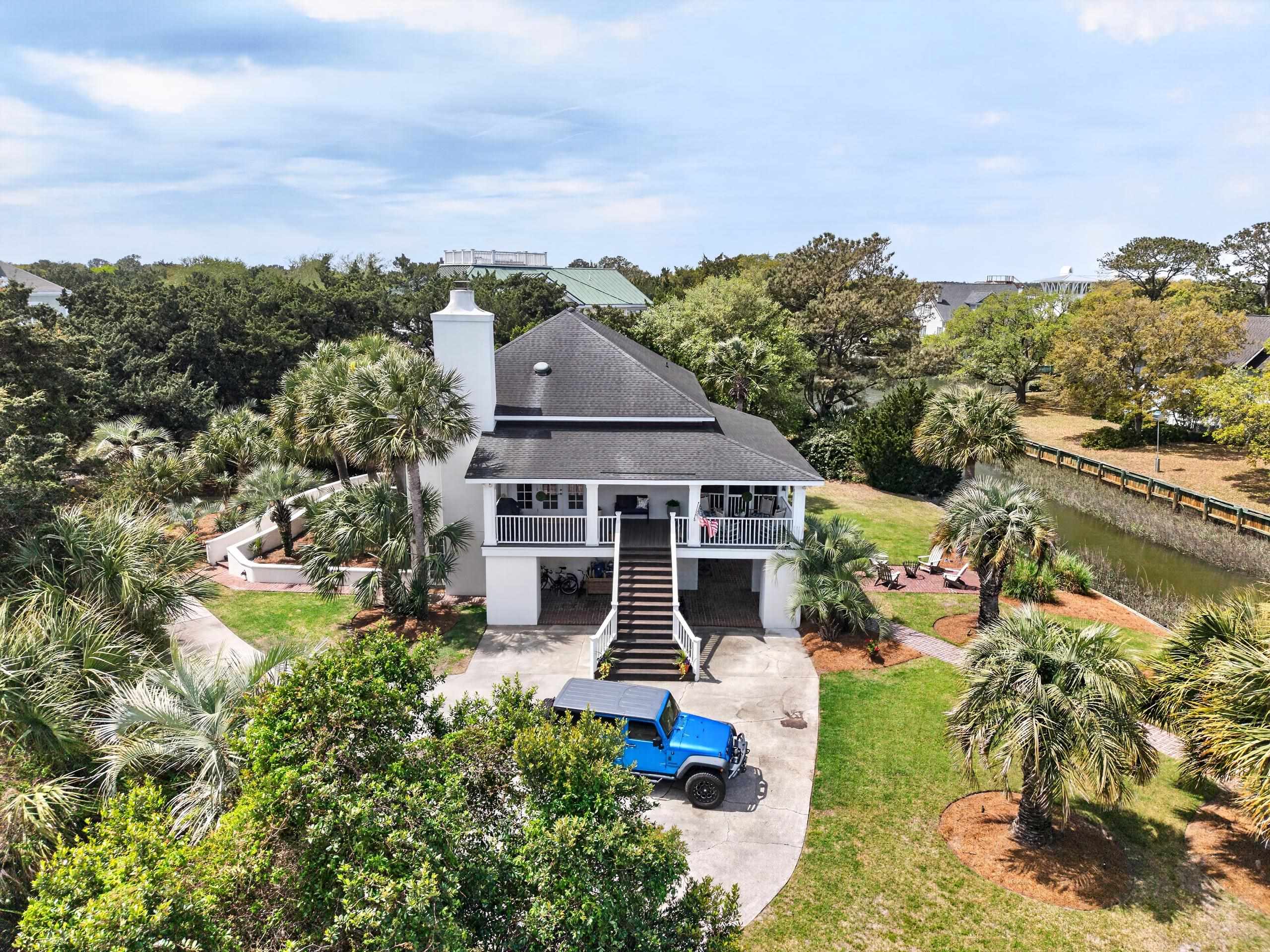 60 Seawind Ct.