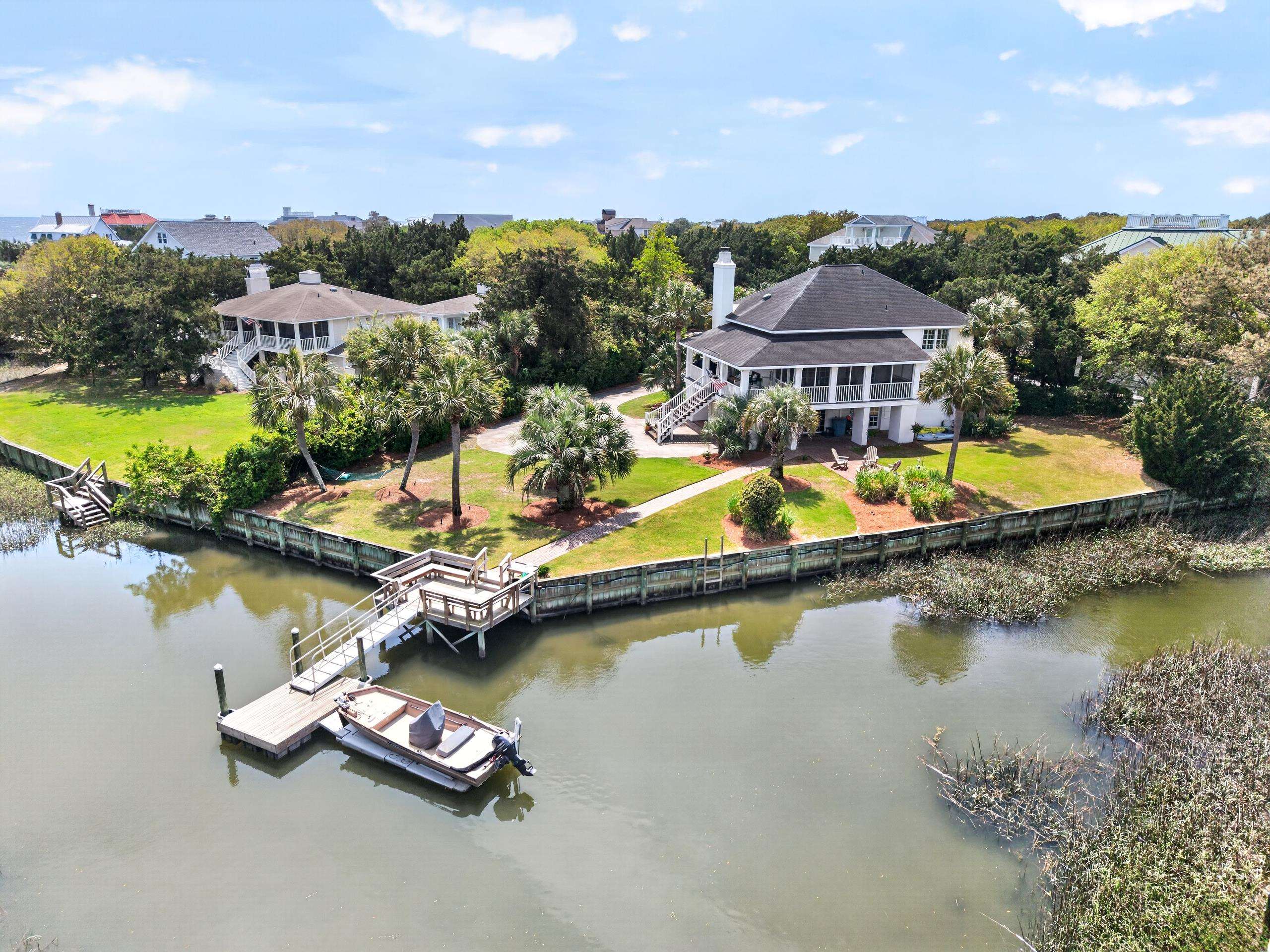 60 Seawind Ct.