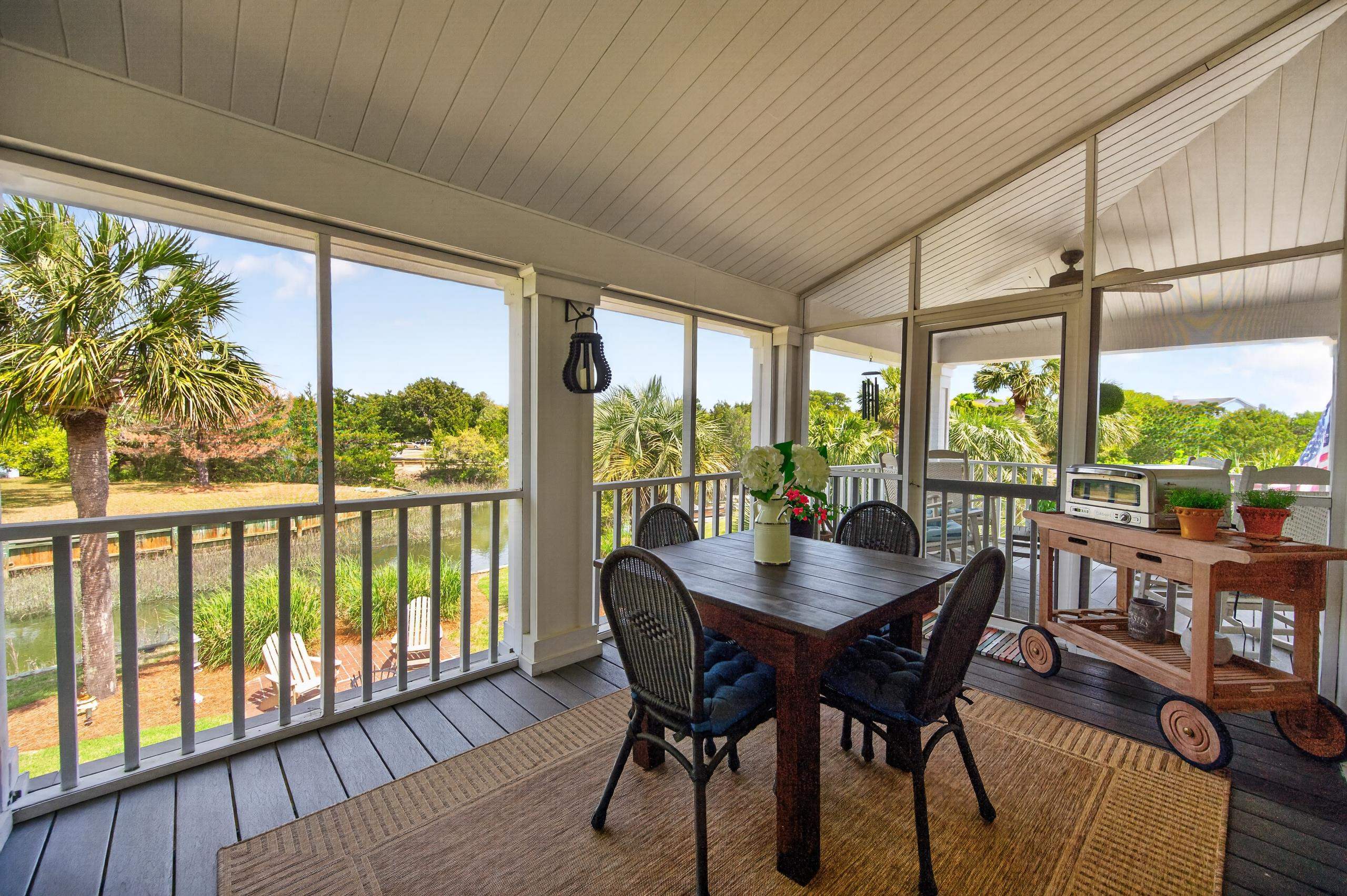 60 Seawind Ct.